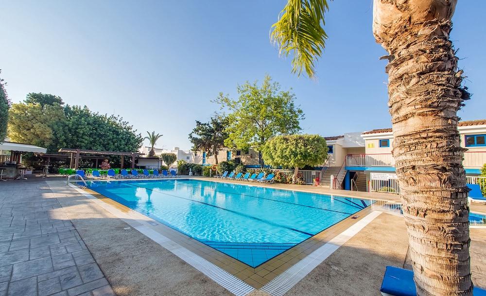 Green Bungalows Hotel Apartments Agia Napa Buitenkant foto