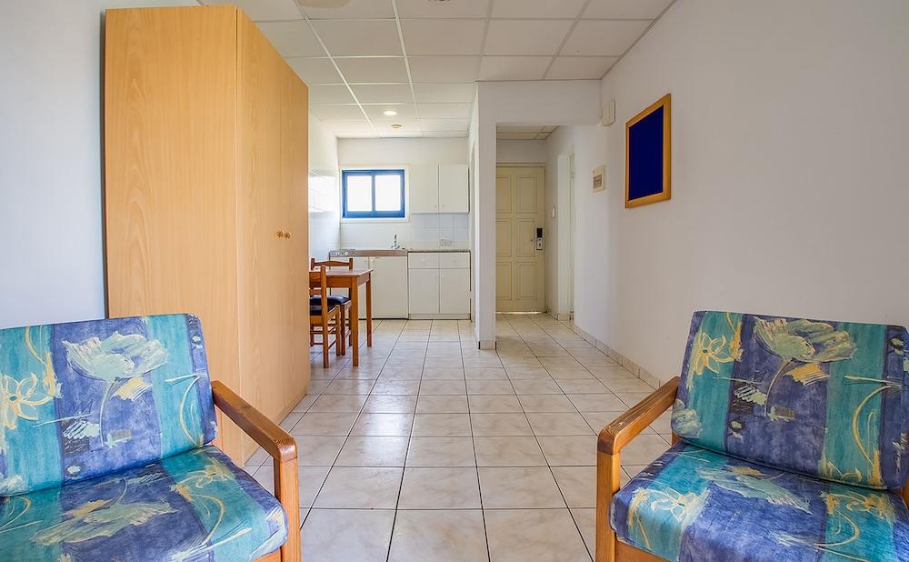 Green Bungalows Hotel Apartments Agia Napa Buitenkant foto